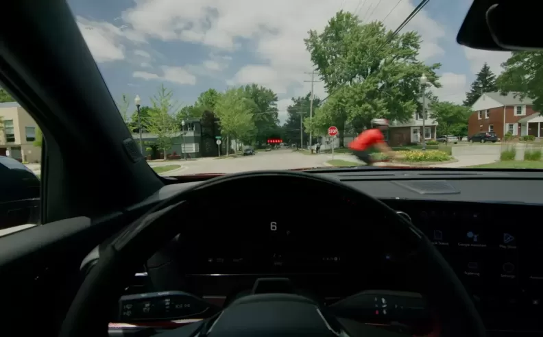 الحقيقة الصادمة: سيارتك هي حاسوب متجول يجمع بياناتك