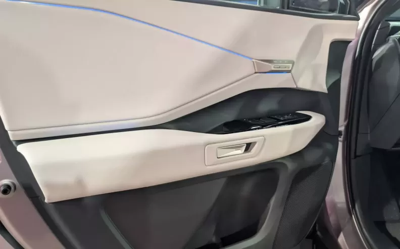 أزمة مقابض الأبواب الرقمية في العصر الكهربائي