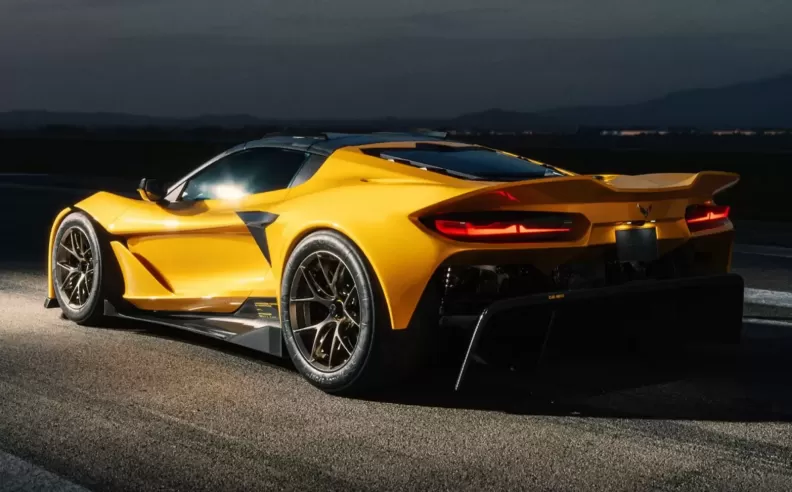 العرض والديناميكية الهوائية المتطرفة