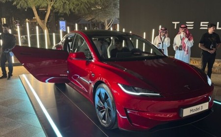 Tesla Officially Opens Its First Center in Jeddah, Kingdom of Saudi Arabia