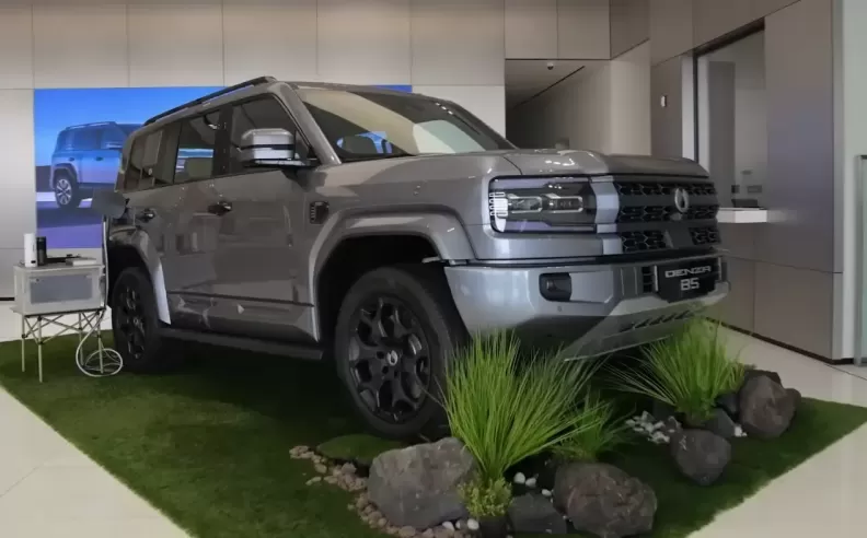 دينزا B5: الشقيقة الذكية لعشاق المغامرة