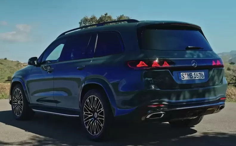 Night Package style and smarter hardware outside