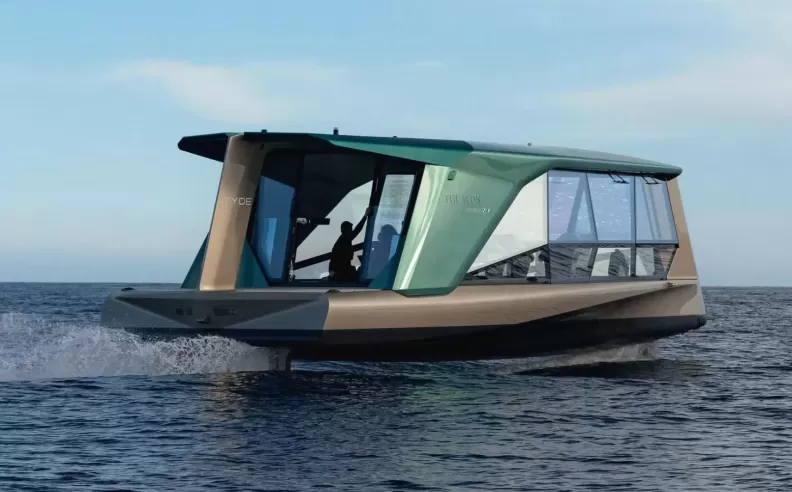  BMW Icon Electric Boat 