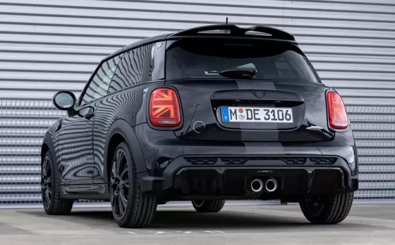 The Mini John Cooper Works 1to6 Edition