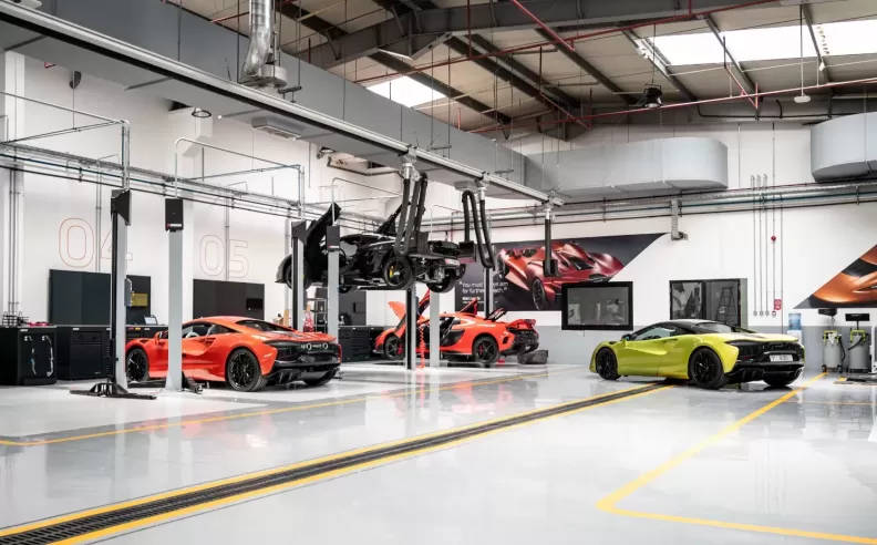 The McLaren Dubai Service Centre 
