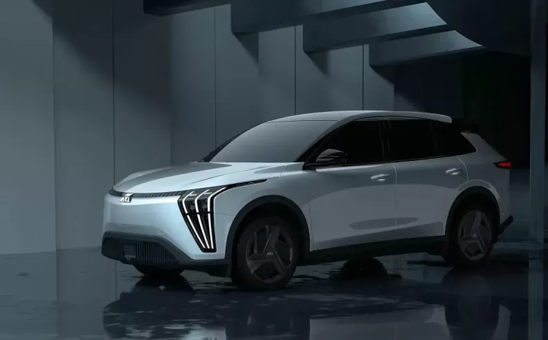 The new electric mid-size SUV SHARX-5