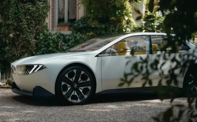 Providing vision: Next generation of BMW iDrive
