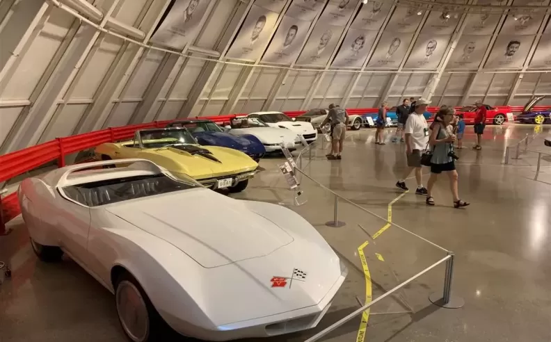 تشكيلة وفعاليات متحف كورفيت للسيارات