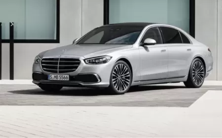 The Mercedes S-Class Has Technology Features That Will Blow Your Mind, Including Its Wonderful Augmented Reality