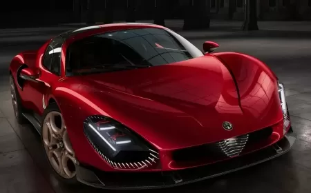 Alfa Romeo 33 Stradale, star of the New Car of the Year 2024 contest
