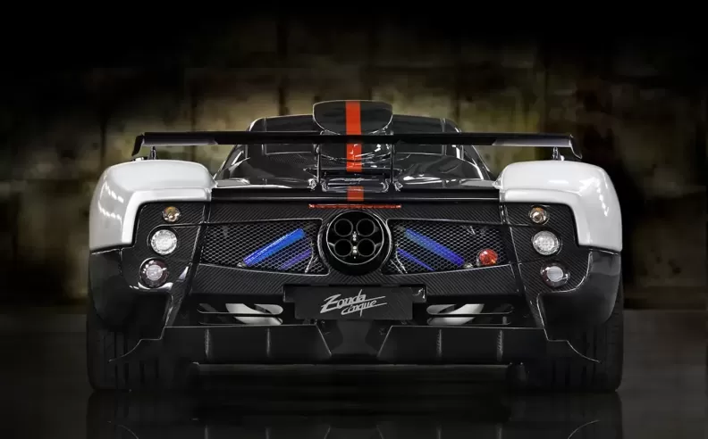 An iconic model from the history of Pagani Automobili is on display: the Zonda Cinque