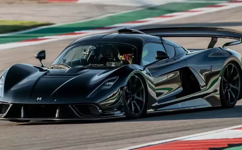 A Hypercar Journey to Record-breaking Speeds
