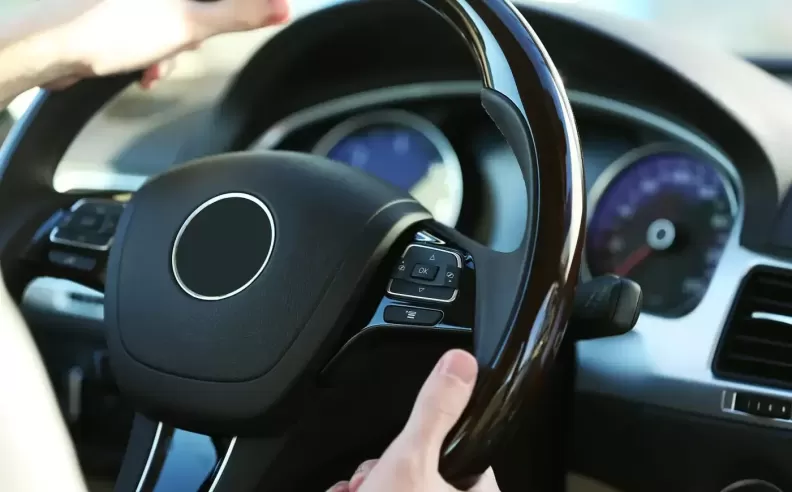 Causes of the steering wheel shaking or shaking while driving