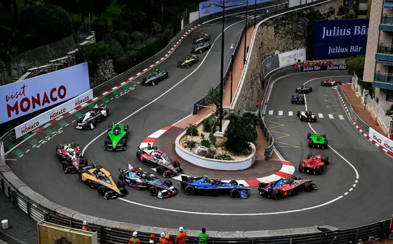 الفورمولا إي والاتحاد الدولي لرياضة السيارات يكشفان عن سيارة GEN3 EVO الجديدة للسباقات في سباق موناكو إي بري