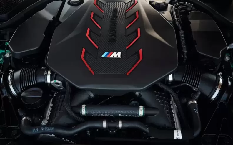 M HYBRID drive system in the new BMW M5: intoxicating performance, impressive electric range