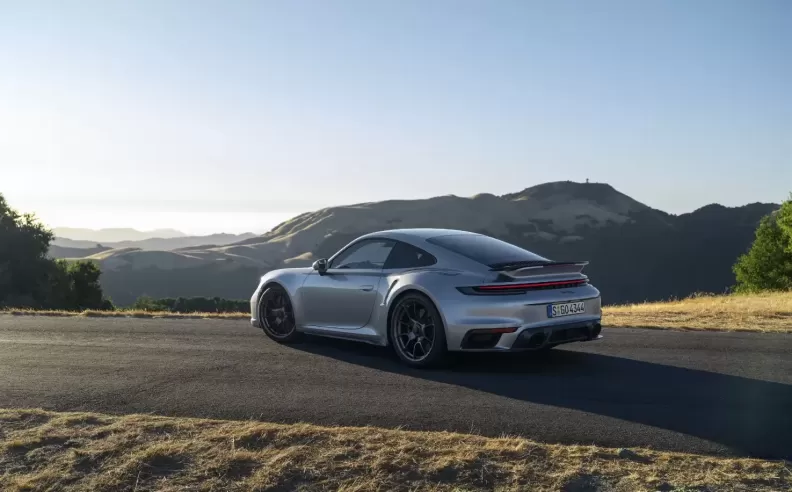 Unique anniversary model with Turbo feel and design