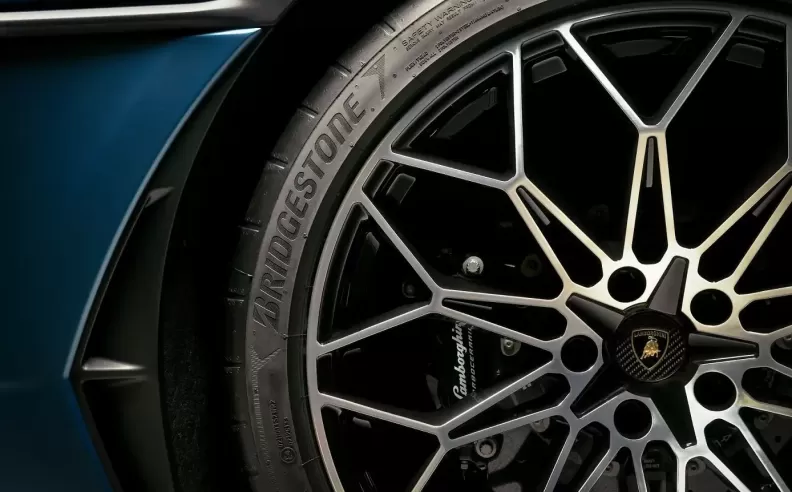 Bridgestone Named Exclusive Tyre Partner for New Lamborghini Temerario Super Sportscar