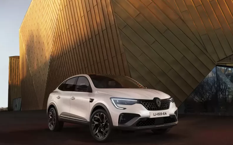 Step Into the Spotlight with the Renault Arkana