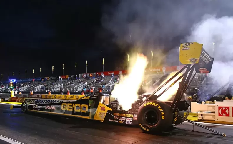 فئة Top Fuel Dragsters وفئة Top Alcohol Dragster و