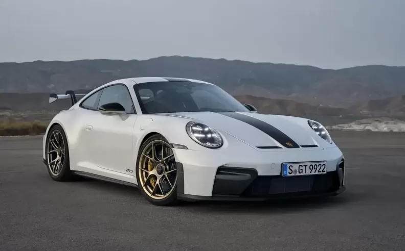 911 GT3 with modern styling