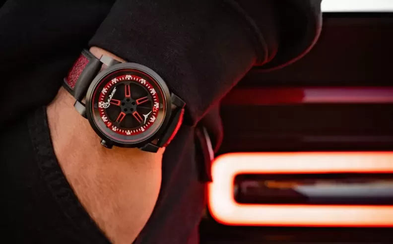The ZINVO x DODGE timepiece