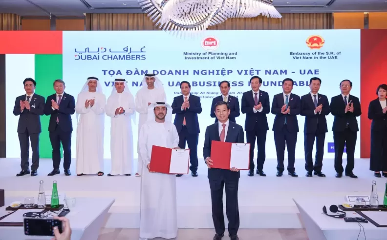 Vingroup and VinFast Launch Strategic Partnerships with UAE Firms at Vietnam-UAE Business Forum