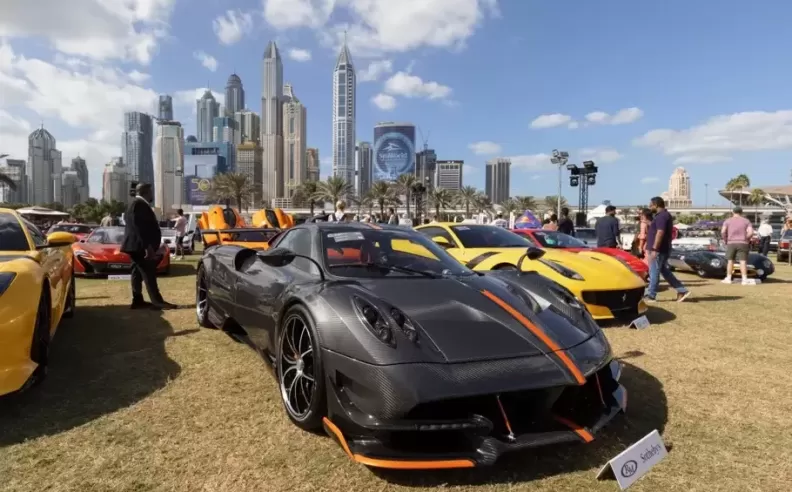 Pagani Zonda LM Shines at Dubai Auction