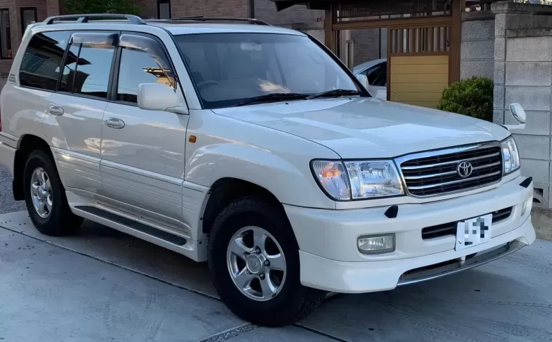 2000 Toyota Land Cruiser: Trouble Persisted into the New Millennium