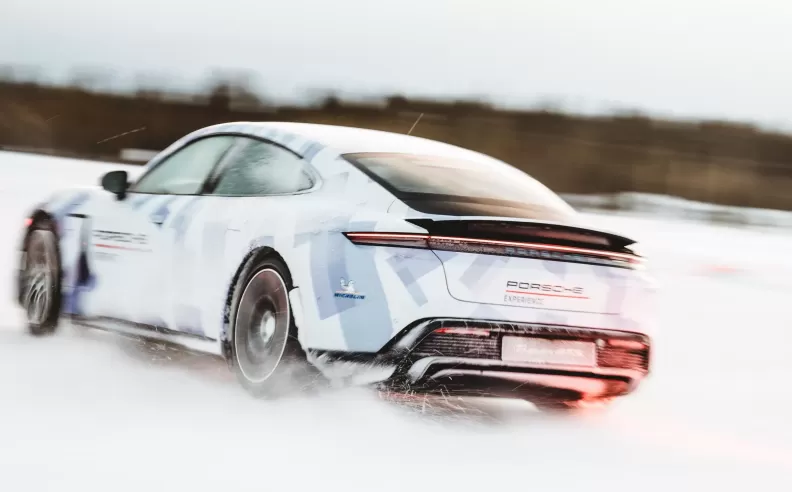 Record Hunt With Porsche Experience Instructor Under Difficult External Conditions