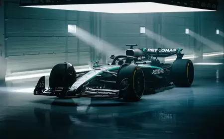 The Team Unveils the 2025 Mercedes-AMG F1 W16 E Performance Before Its Bahrain Debut