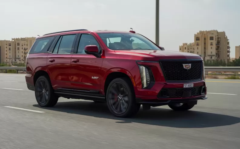 Escalade V on the Move