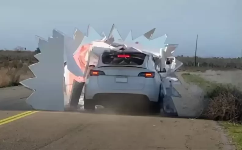 Video: Cartoon Prank Slams Tesla Autopilot, Echoes Safety Concerns