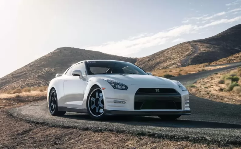 الحلم يتحقق: نيسان GTR R35 بناقل حركة يدوي!