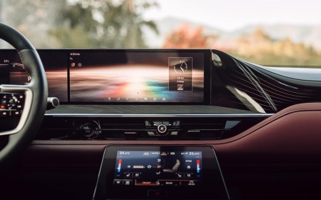 Redefining Innovation: The 2025 INFINITI QX80 Showcases Advanced Technology