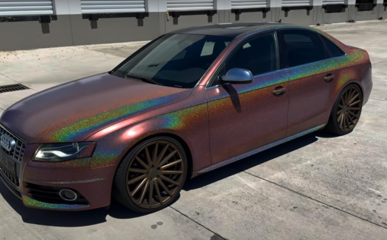A holographic effect that changes with every step