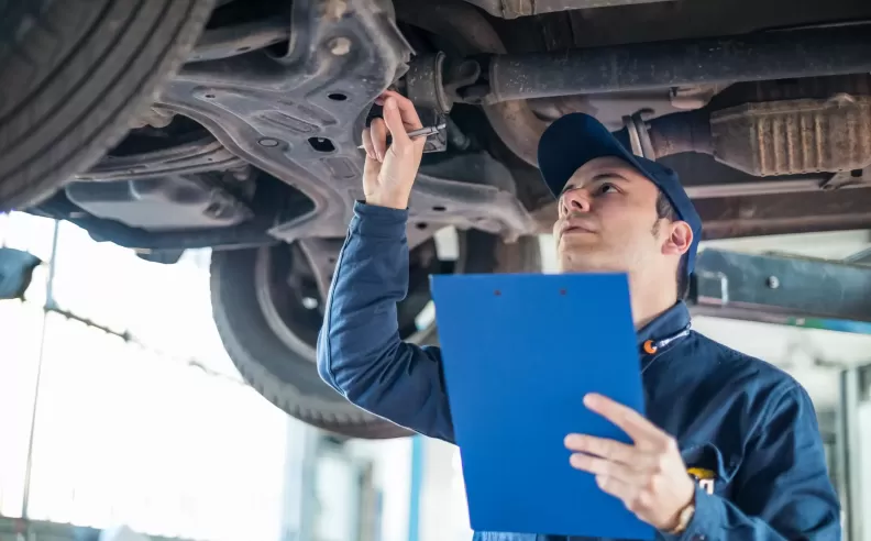 تأثير مطبات الطريق على سيارتك