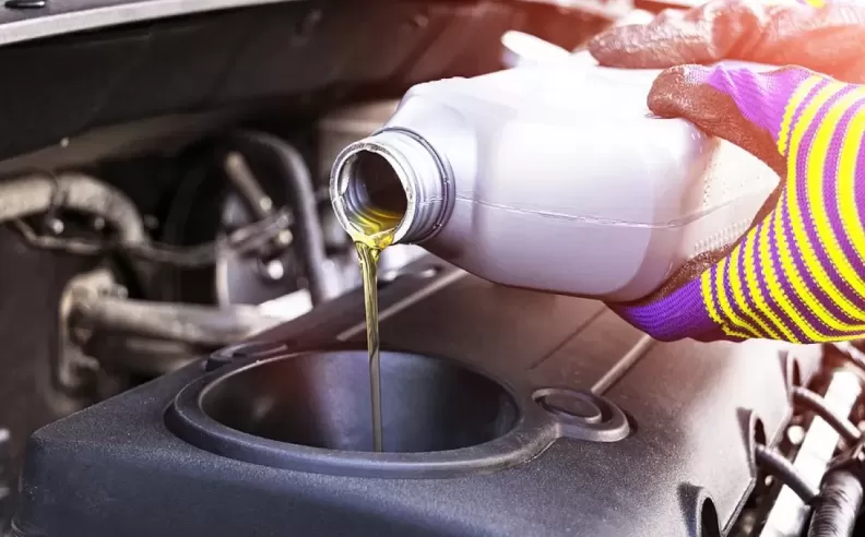 Automotive engine oil