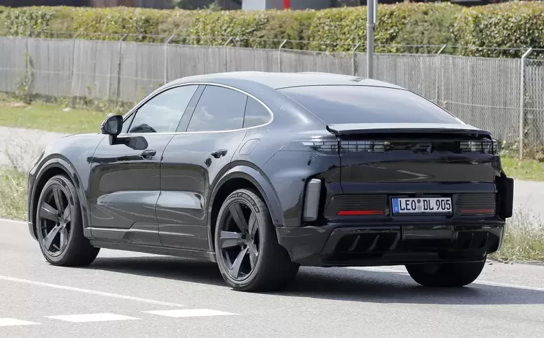 Sportier Looks with the Cayenne Coupe