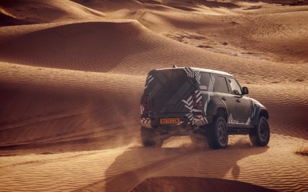 Defender Rally Completes Tough Saharan Test of First Dakar D7X R with New Team Principal