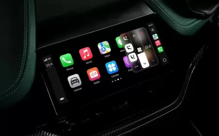 Ford CEO Criticizes Apple CarPlay Ultra Integration