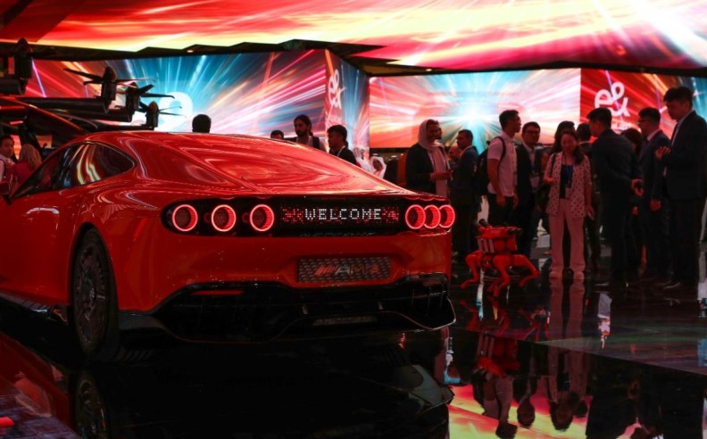 Mercedes-Benz CONCEPT AMG GT XX Breaks Records at GITEX 2025