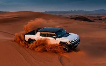موسم المغامَرات الشيّقة يبدأ مع GMC في قلب الصحراء