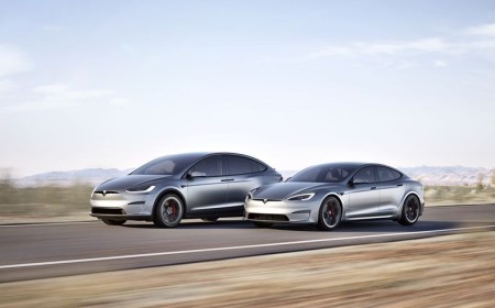 إطلاق إصدارات مُحسَّنة من Model S و Model X في الإمارات العربية المتحدة