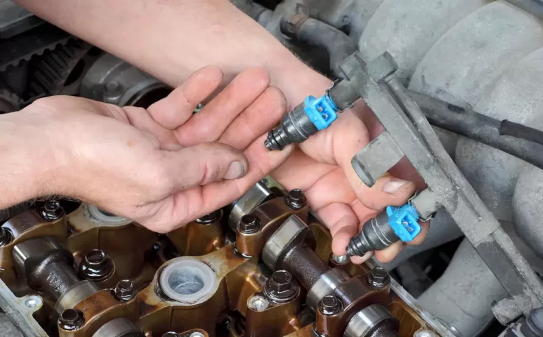 Best Fuel Injector Cleaners in Saudi Arabia and How to Use Them Right