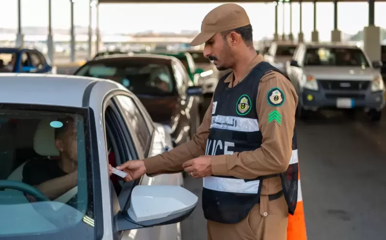 ثالثًا: قطع الإشارة الحمراء