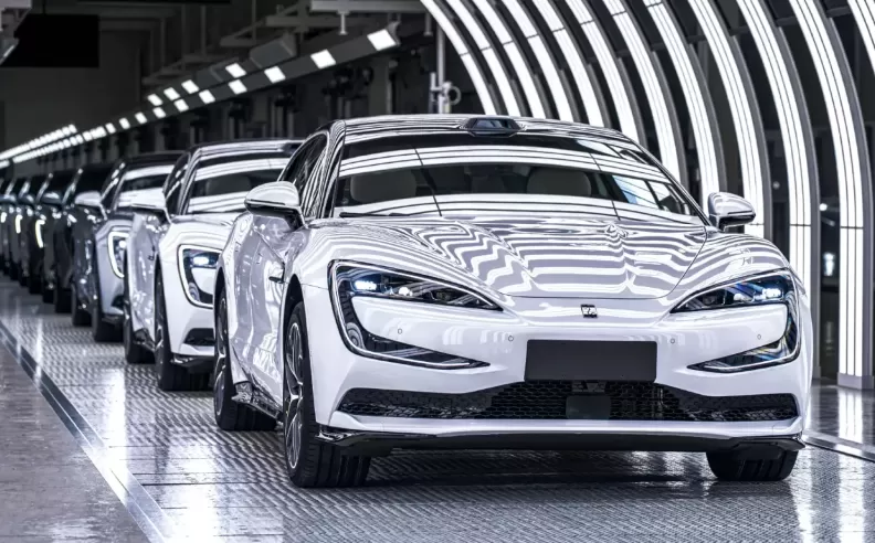 Yangwang U8: Extreme Power for Luxury SUV Lovers