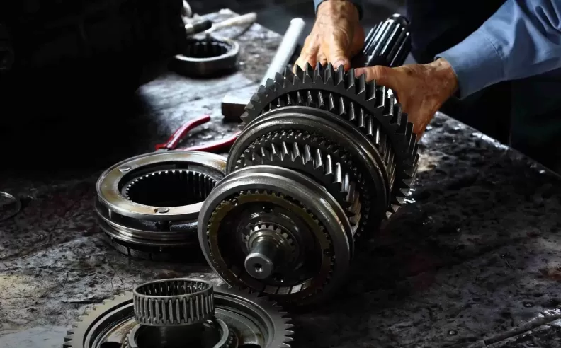 تسرب زيت القير