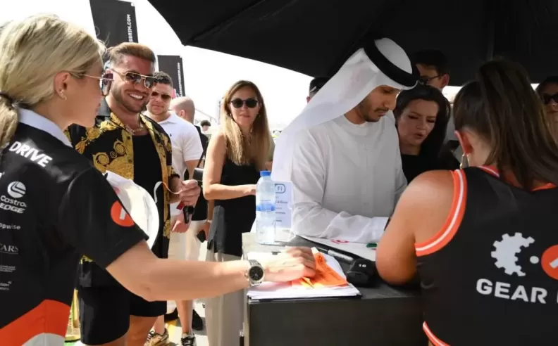 حماس الحلبة: عروض لا تهدأ وإثارة بلا توقف