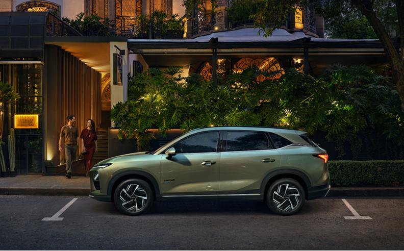 توسّع شفروليه الكهربائي والهجين وتجربة قيادة مصممة للمنطقة