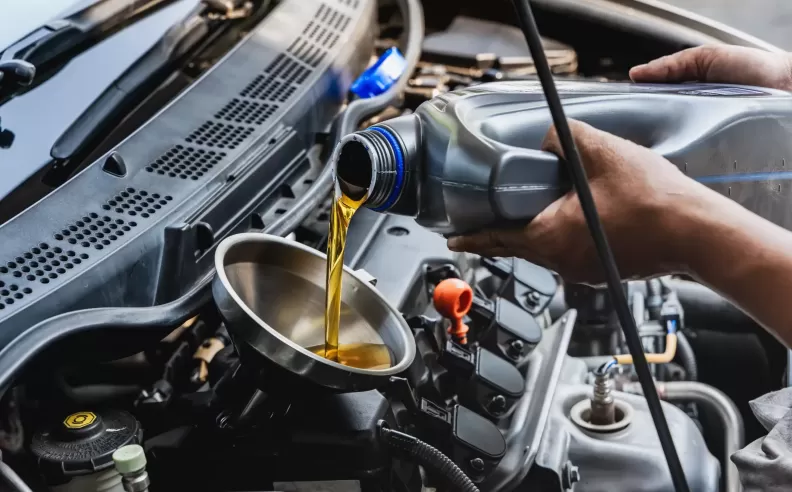 تجاهل تغيير الزيت أو استخدام زيت غير مناسب